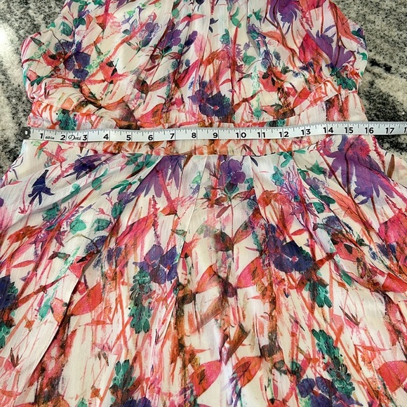 Ricki’s size, small sleeveless floral, dress with back zipper and 2 top buttons - Picture 9 of 12